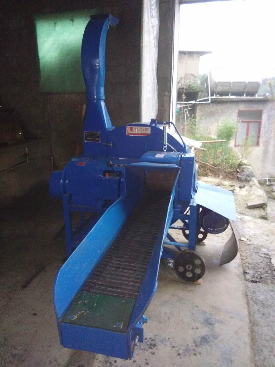 養(yǎng)殖牛羊用什么牌子的鍘草機(jī)？